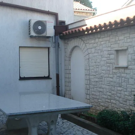 Apartmani Tijano * 卡尼卡