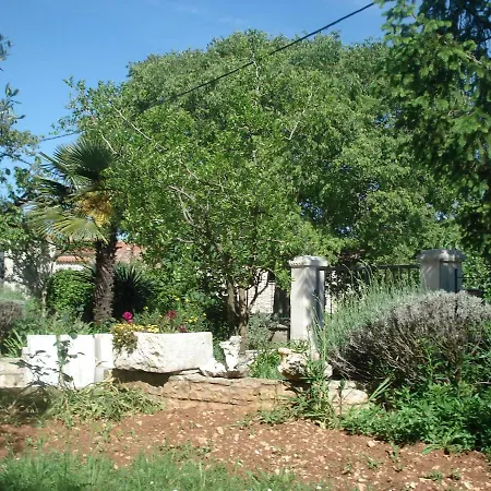 Apartmani Tijano Krnica