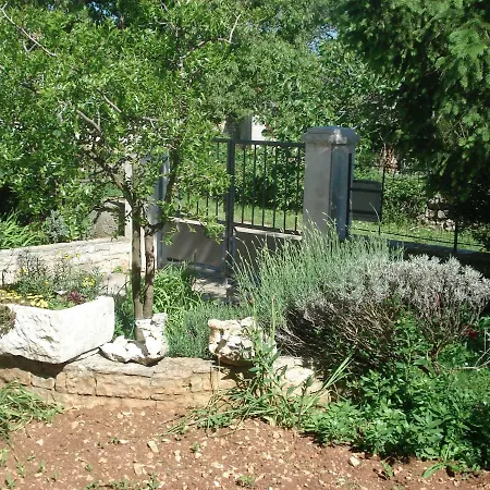 Apartmani Tijano Lägenhet *