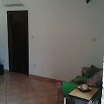 Tijano Apartman *