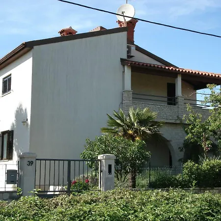 Tijano Apartment *