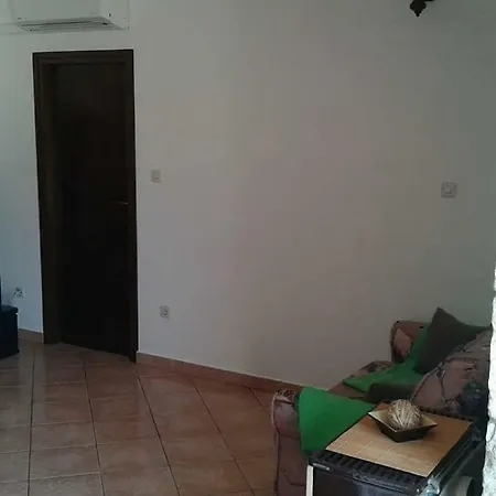 Tijano Apartment *